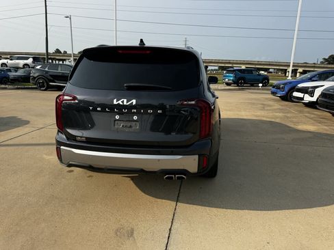 Certified 2025 Kia Telluride S FWD image 21