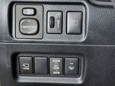 Used 2023 Toyota 4Runner TRD Off-Road Premium w/ Off Road Premium Plus Package AWD/4WD image 15