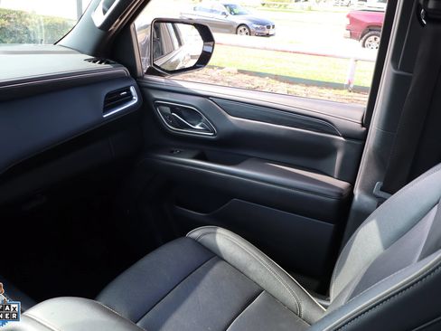 Used 2024 GMC Yukon SLT AWD/4WD image 24