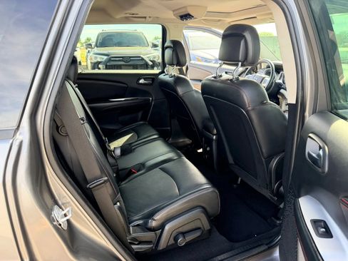 Used 2012 Dodge Journey R/T w/ Flexible Seating Group FWD image 16
