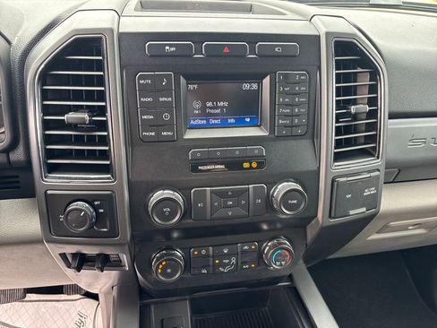 Used 2019 Ford F250 XLT w/ XLT Value Package image 19