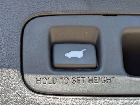 Used 2025 Honda CR-V Sport Touring image 14