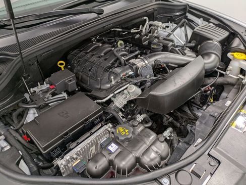 Used 2025 Dodge Durango GT AWD/4WD image 31