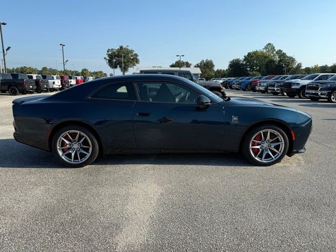 New 2025 Dodge Charger Daytona Scat Pack w/ Track Pack image 8