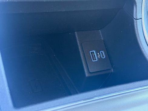 Used 2024 Ford Edge Titanium image 20