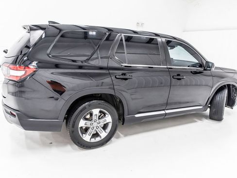 Used 2023 Honda Pilot EX-L image 8