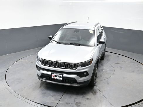 New 2026 Jeep Compass Latitude image 28