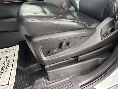 Used 2018 GMC Sierra 1500 SLT w/ SLT Premium Package AWD/4WD image 14
