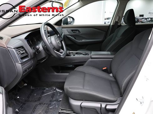 Used 2023 Nissan Rogue S AWD/4WD image 14