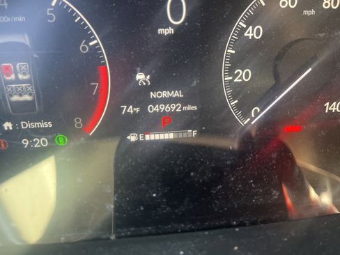 Used 2024 Honda CR-V LX image 5