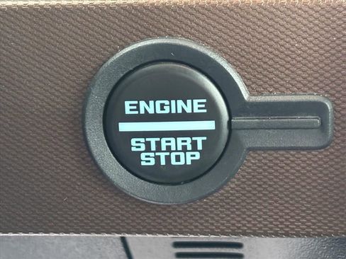 Used 2022 Ford Bronco Outer Banks image 16