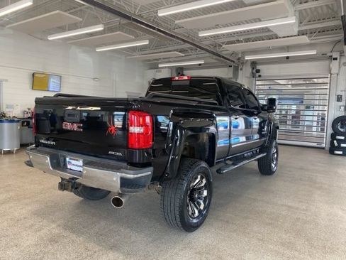 Certified 2018 GMC Sierra 2500 SLT w/ Duramax Plus Package AWD/4WD image 5
