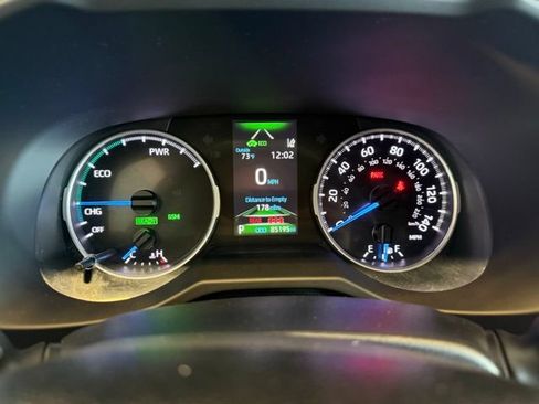 Used 2021 Toyota RAV4 LE AWD/4WD image 13