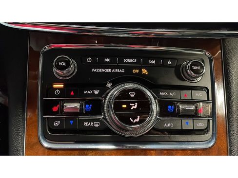 Used 2017 Lincoln Continental Reserve w/ Technology Package image 13