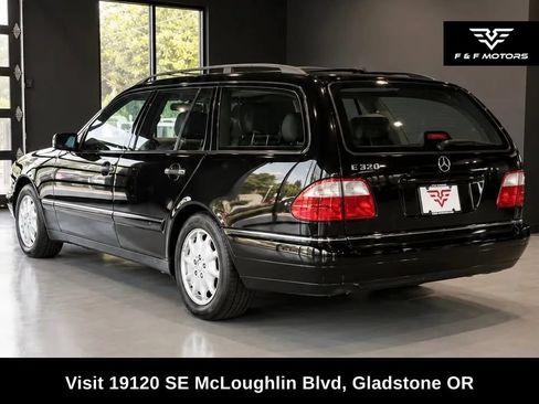Used 1998 Mercedes-Benz E 320 Wagon image 4