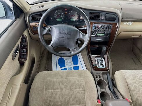 Used 2002 Subaru Outback Wagon image 25
