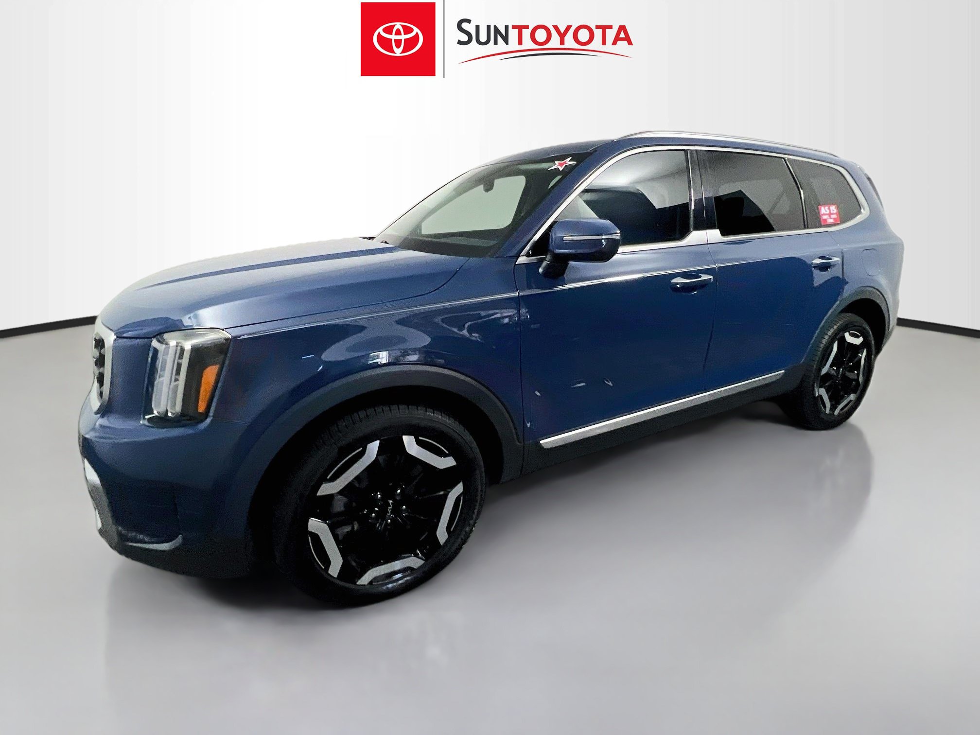 Used 2023 Kia Telluride S AWD/4WD image 9