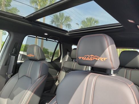 Certified 2025 Honda Pilot TrailSport image 25