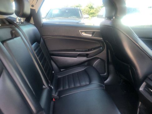 Used 2019 Ford Edge SEL w/ Equipment Group 201A FWD image 14