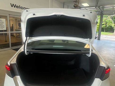 Used 2023 Honda Accord EX image 15