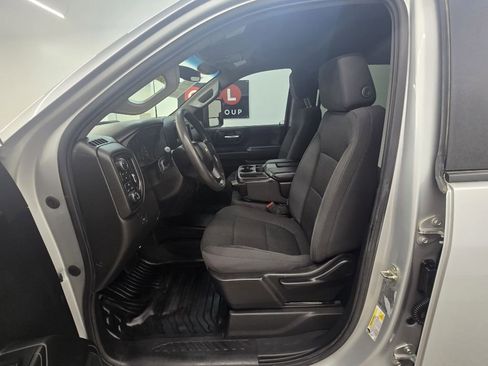 Used 2022 Chevrolet Silverado 2500 W/T w/ Gooseneck/5TH Wheel Package image 13