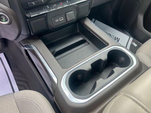 Used 2021 Chevrolet Silverado 1500 LT Trail Boss image 16