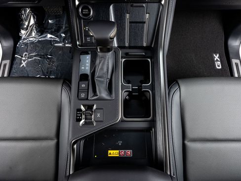 Used 2025 Lexus GX 550 550 Premium+ image 28