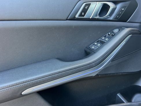 Used 2022 BMW X5 sDrive40i w/ Parking Assistance Package image 10