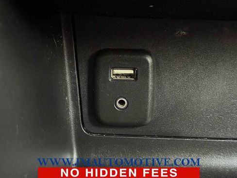 Used 2018 Chevrolet Colorado W/T image 32