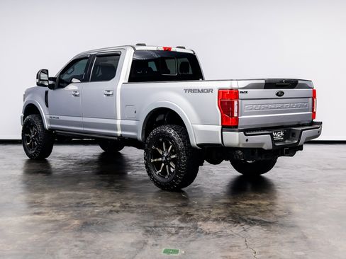 Used 2022 Ford F250 Lariat w/ Tremor Off-Road Package image 18