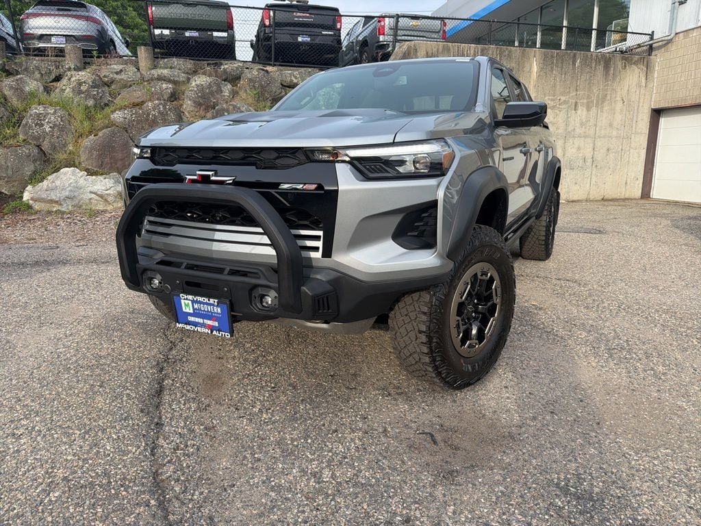 Used 2023 Chevrolet Colorado ZR2 w/ Desert Boss Special Edition AWD/4WD image 31