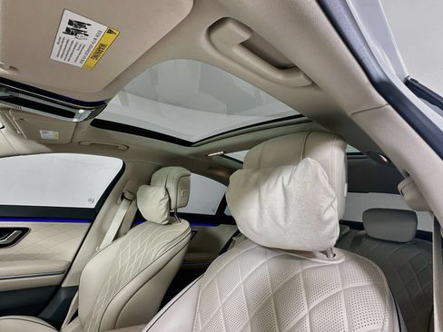 Used 2025 Mercedes-Benz S 580 4MATIC Sedan image 24