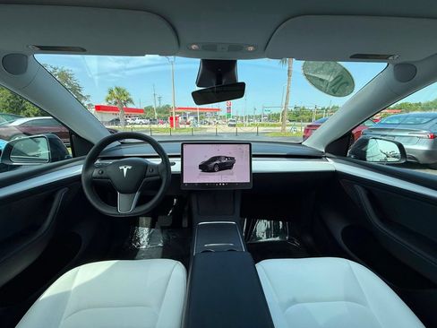 Used 2023 Tesla Model Y Long Range AWD/4WD image 20