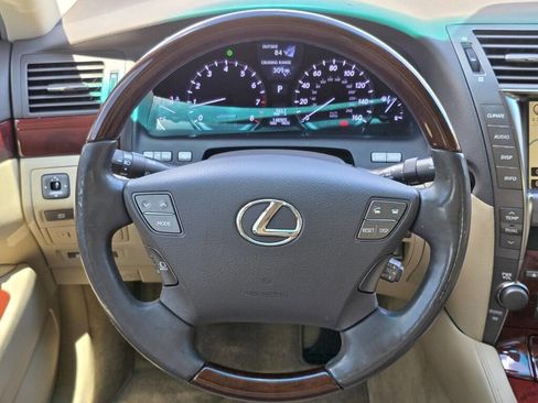 Used 2007 Lexus LS 460 image 16