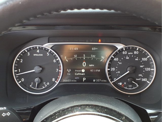 Used 2024 Nissan Pathfinder SL AWD/4WD image 12