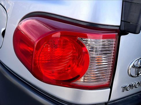 Used 2007 Toyota FJ Cruiser 4WD image 27