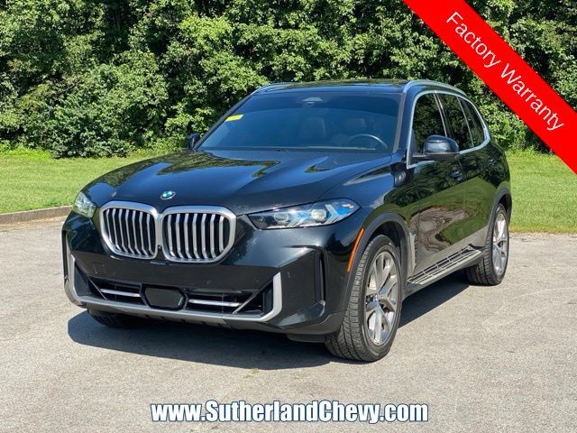 Used 2024 BMW X5 xDrive40i AWD/4WD image 3