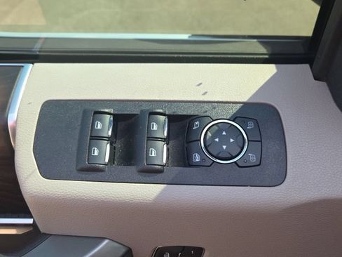 Used 2019 Ford F150 Limited AWD/4WD image 21