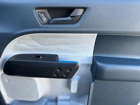 Used 2025 Ford Maverick XLT w/ Equipment Group 301A image 18