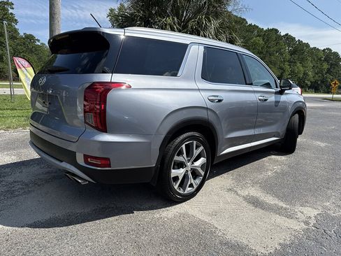 Used 2020 Hyundai Palisade SEL w/ Premium Package FWD image 4