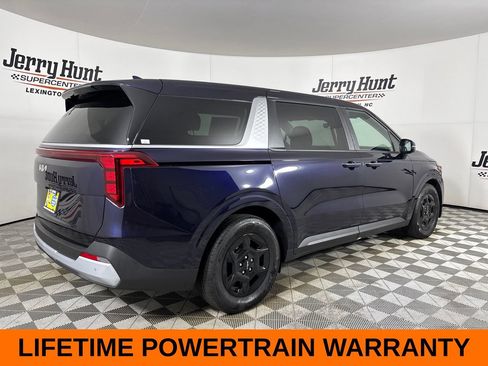 Used 2026 Kia Carnival FWD image 6