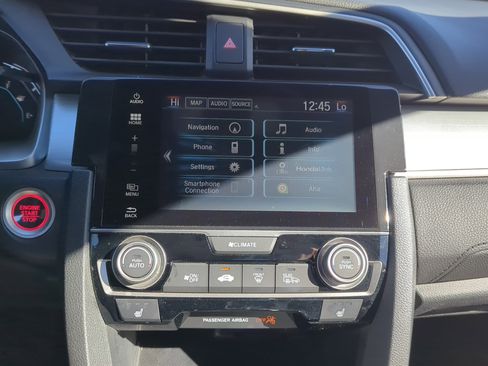 Used 2016 Honda Civic Touring image 29