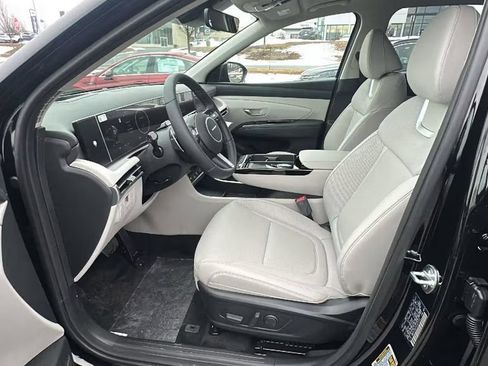 Certified 2026 Hyundai Tucson Limited AWD/4WD image 6