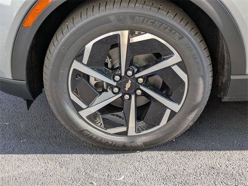 New 2026 Chevrolet Equinox EV LT image 29