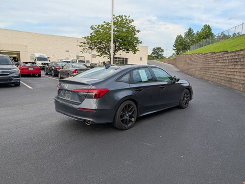 Used 2023 Honda Civic Sport image 5