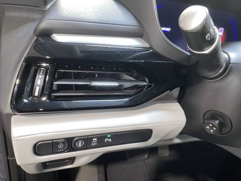 Used 2024 Acura MDX SH-AWD w/ Technology Package image 24