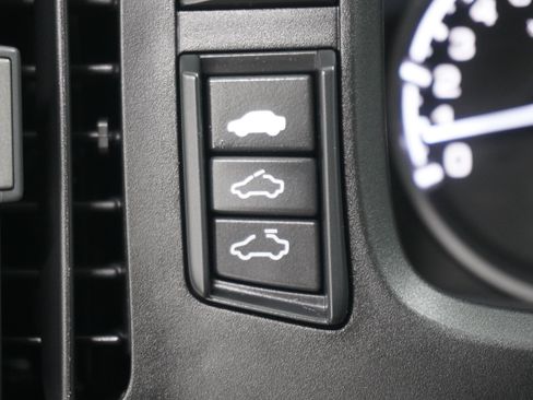 Used 2014 Honda Ridgeline SE image 24