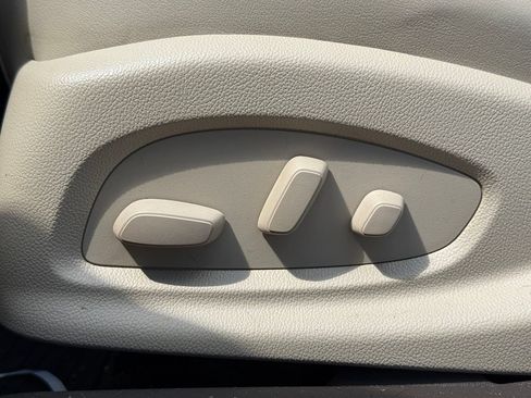 Used 2015 Buick LaCrosse Leather AWD/4WD image 9
