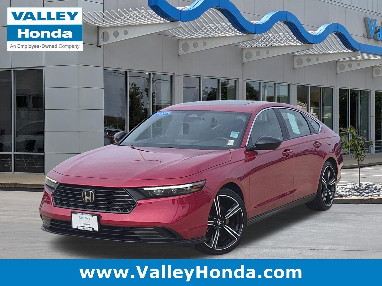 Used 2023 Honda Accord Sport image 1