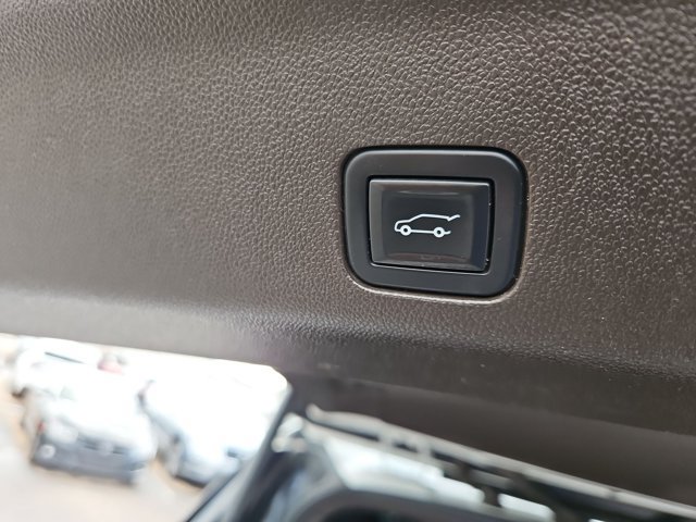 Used 2021 Chevrolet Tahoe LT w/ LT Signature Package RWD image 7